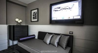 تاه تریبون هتل