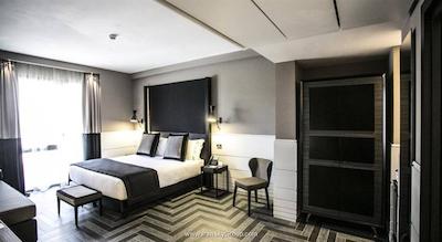 تاه تریبون هتل