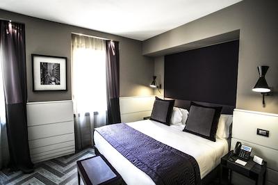 تاه تریبون هتل