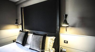 تاه تریبون هتل