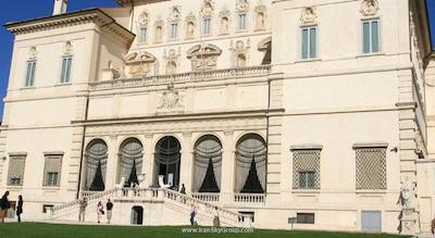 تاه تریبون هتل