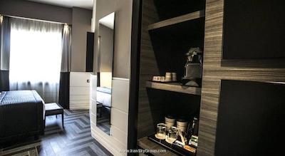 تاه تریبون هتل