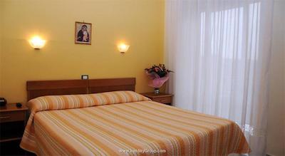 کسا ترا نوعی