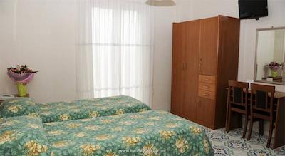 کسا ترا نوعی