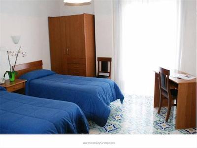 کسا ترا نوعی