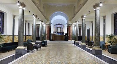 هتل تاه بیلدینگ