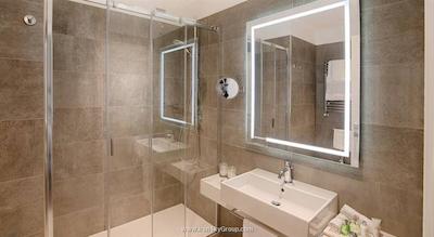 نه‌ کالکشن پلززو کینقوکنتو