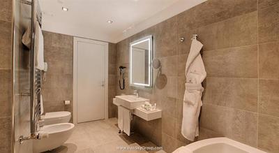 نه‌ کالکشن پلززو کینقوکنتو