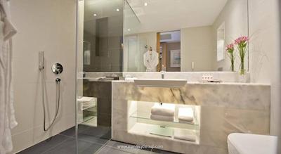 اکرا باروت هتل