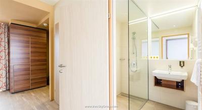 جوفا وین سیتی