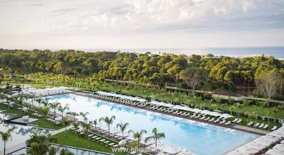 رگنوم کرایا گلف اند اسپا ریزورت