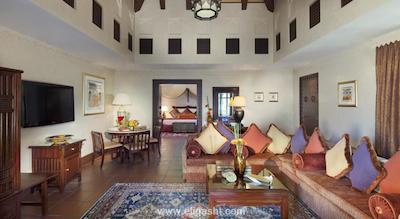 لوسیدا بیچ هتل