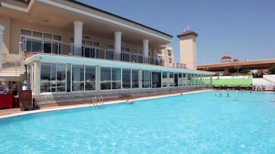 بلک سیگیت ریزورت هتل