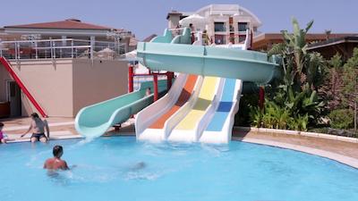 بلک سیگیت ریزورت هتل