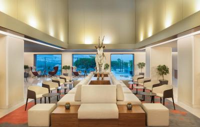 کراون پلازا مسقط