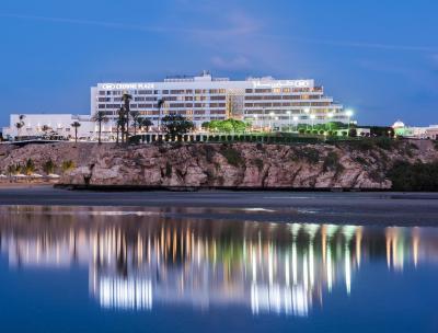 کراون پلازا مسقط