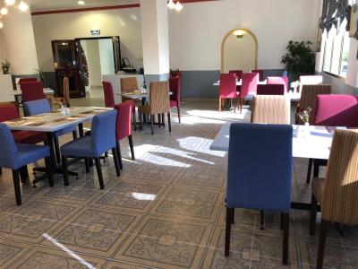 ال مدینه هالیدی