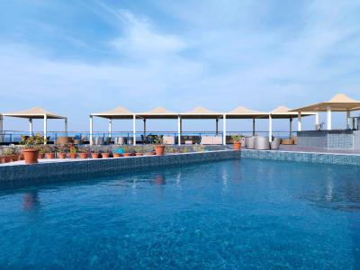 گلدن تولیپ مسقط