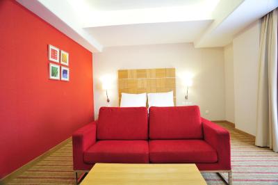 گلدن تولیپ مسقط