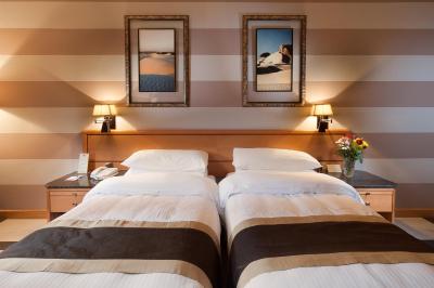 رامادا قروم بیچ