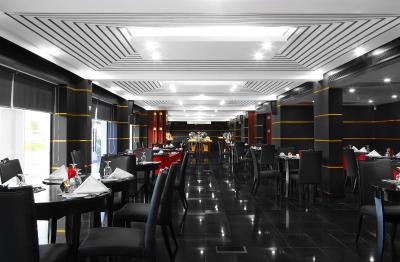 رامادا قروم بیچ