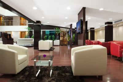 رامادا قروم بیچ