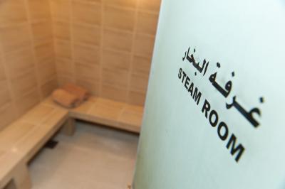 رامادا قروم بیچ