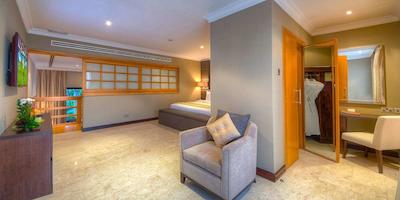 دبی مارین بیچ ریزورت اند سپا