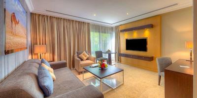 دبی مارین بیچ ریزورت اند سپا