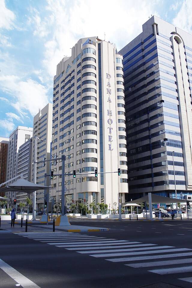 الدیار دانا هتل