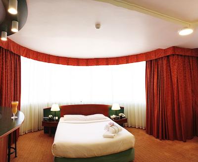 الدیار دانا هتل