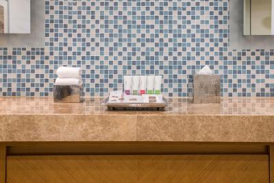 سوئیسوتل الغریر