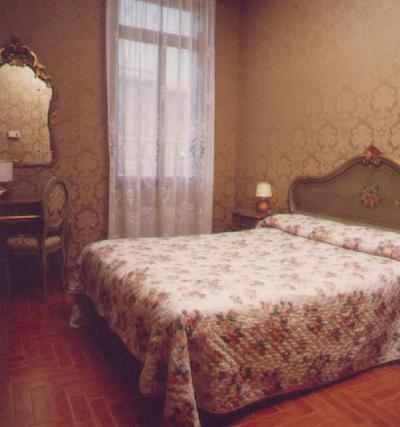 کانال اند والتر