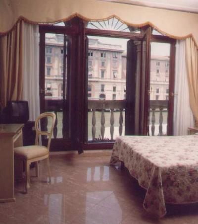 کانال اند والتر