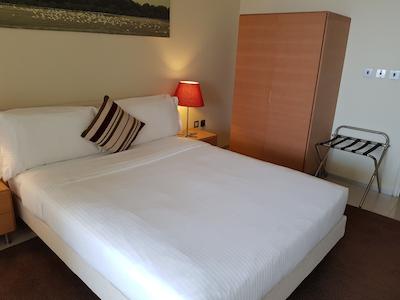 اسکوت پارک پلیس دبی