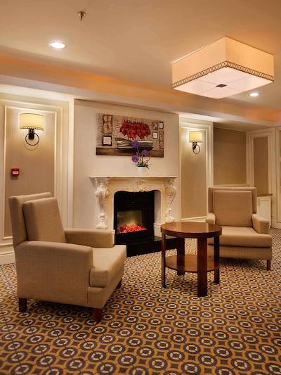 دابل تری بای هیلتون هتل وان