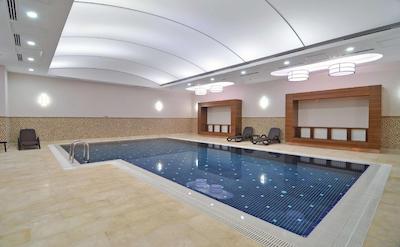 دابل تری بای هیلتون هتل وان