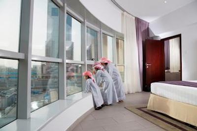 هتل آپارتمان آئوریس مترو سنترال