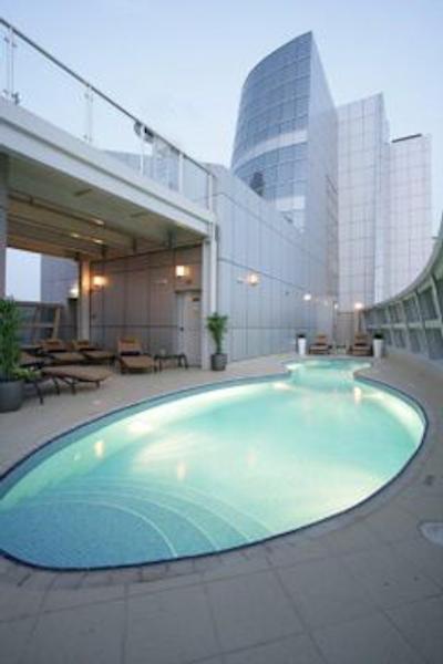 هتل آپارتمان آئوریس مترو سنترال