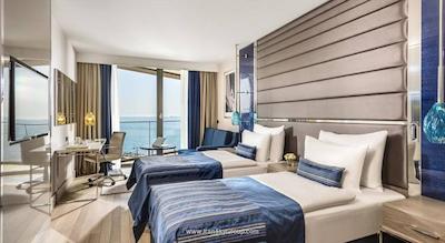 کراون پلازا فلوریا استانبول