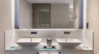 کراون پلازا فلوریا استانبول