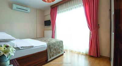 بلووی هتل رزیدنس