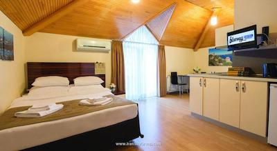 بلووی هتل رزیدنس