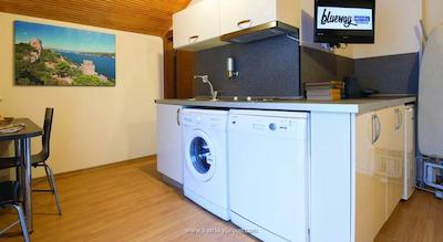 بلووی هتل رزیدنس