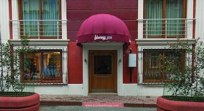 بلووی هتل رزیدنس