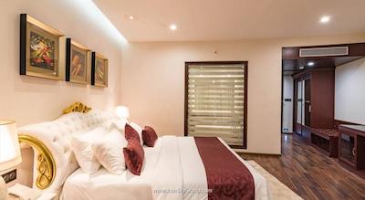 پارک رجیس گوا هتل