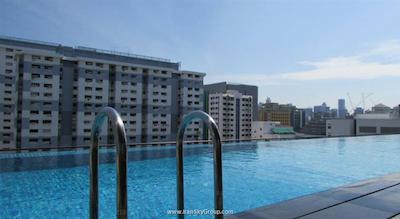 مرکور سنگاپور بوگیس