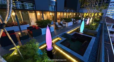 مرکور سنگاپور بوگیس