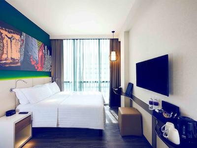 مرکور سنگاپور بوگیس