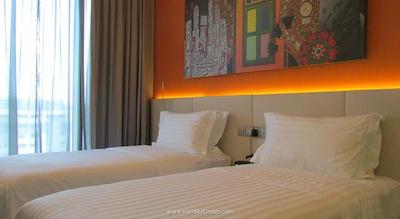 مرکور سنگاپور بوگیس